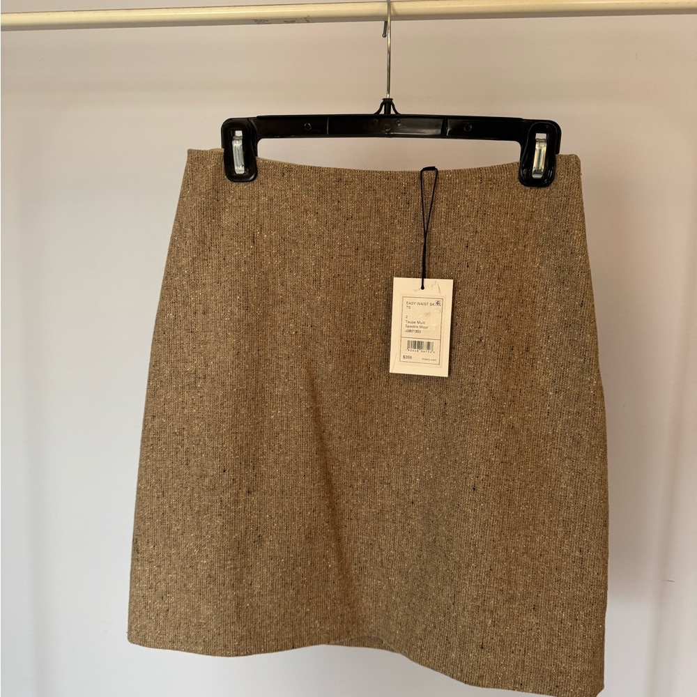 THEORY NWT Elegant Tan Skirt